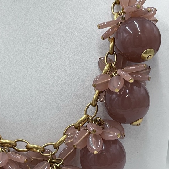 J.Crew Blossom Bauble Statement
Cluster Dark Mauve Neutral Necklace
- NWT - Picture 4 of 11